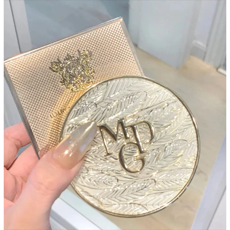Maogeping Luxury Caviar Flawless Air Cushion Liquid Foundation Concealer Long-lasting Moisturizing SPF30 Beauty Makeup Cosmetics
Maogeping Luxury Caviar Flawless Air Cushion Liquid Foundation Concealer Long-lasting Moisturizing SPF30 Beauty Makeup Cosmetics