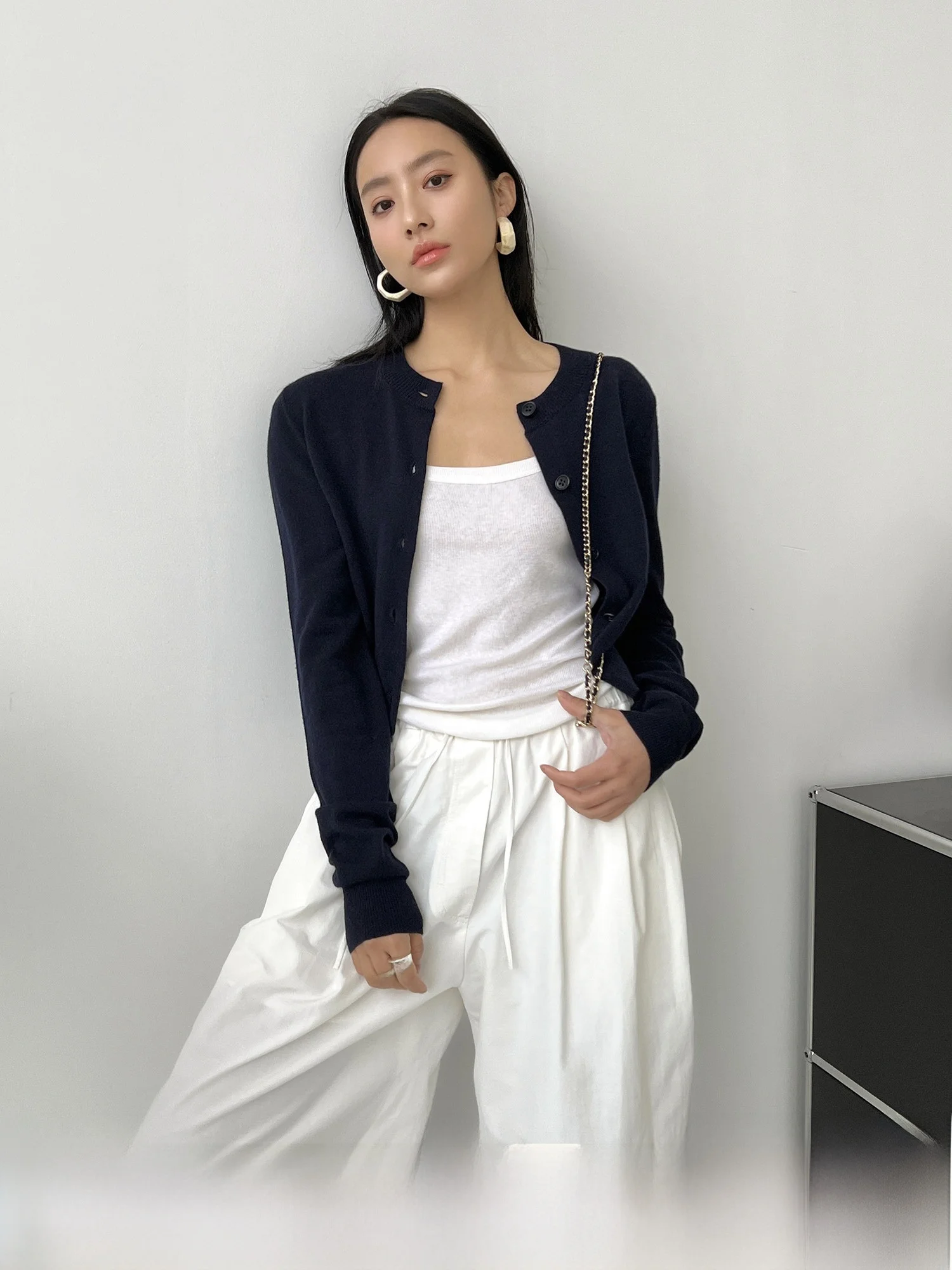 SOTHEA, простой универсальный весенний вязаный топ 00, круглый открытый кардиган из чистой шерсти Ne Long Sve, женская верхняя одежда
SOTHEA, простой универсальный весенний вязаный топ 00, круглый открытый кардиган из чистой шерсти Ne Long Sve, женская верхняя одежда