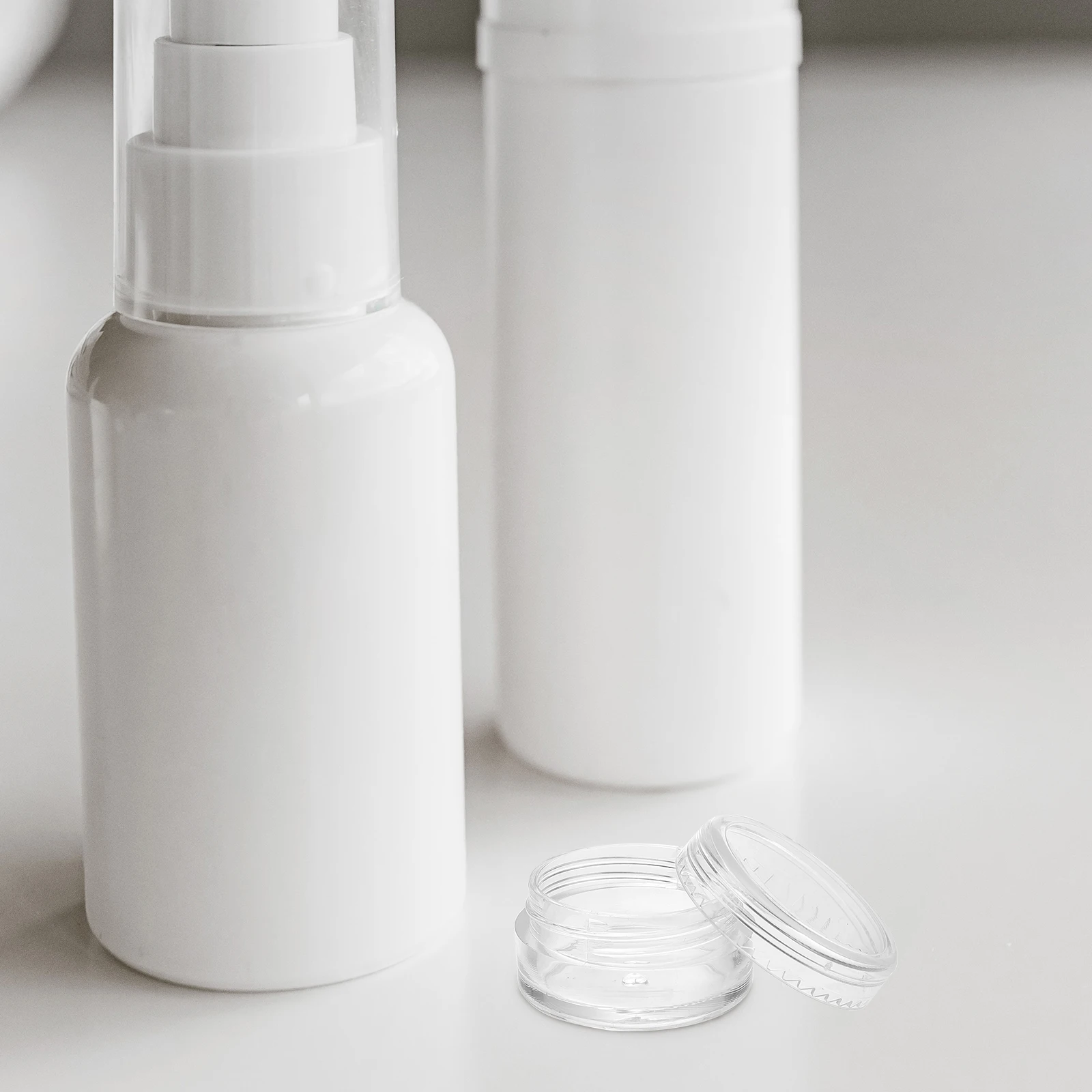 30pcs Clear Plastic Containers for Face Lotion Cream Foundation Small Refillable Jars Boxes Storage Travel Portable
30pcs Clear Plastic Containers for Face Lotion Cream Foundation Small Refillable Jars Boxes Storage Travel Portable