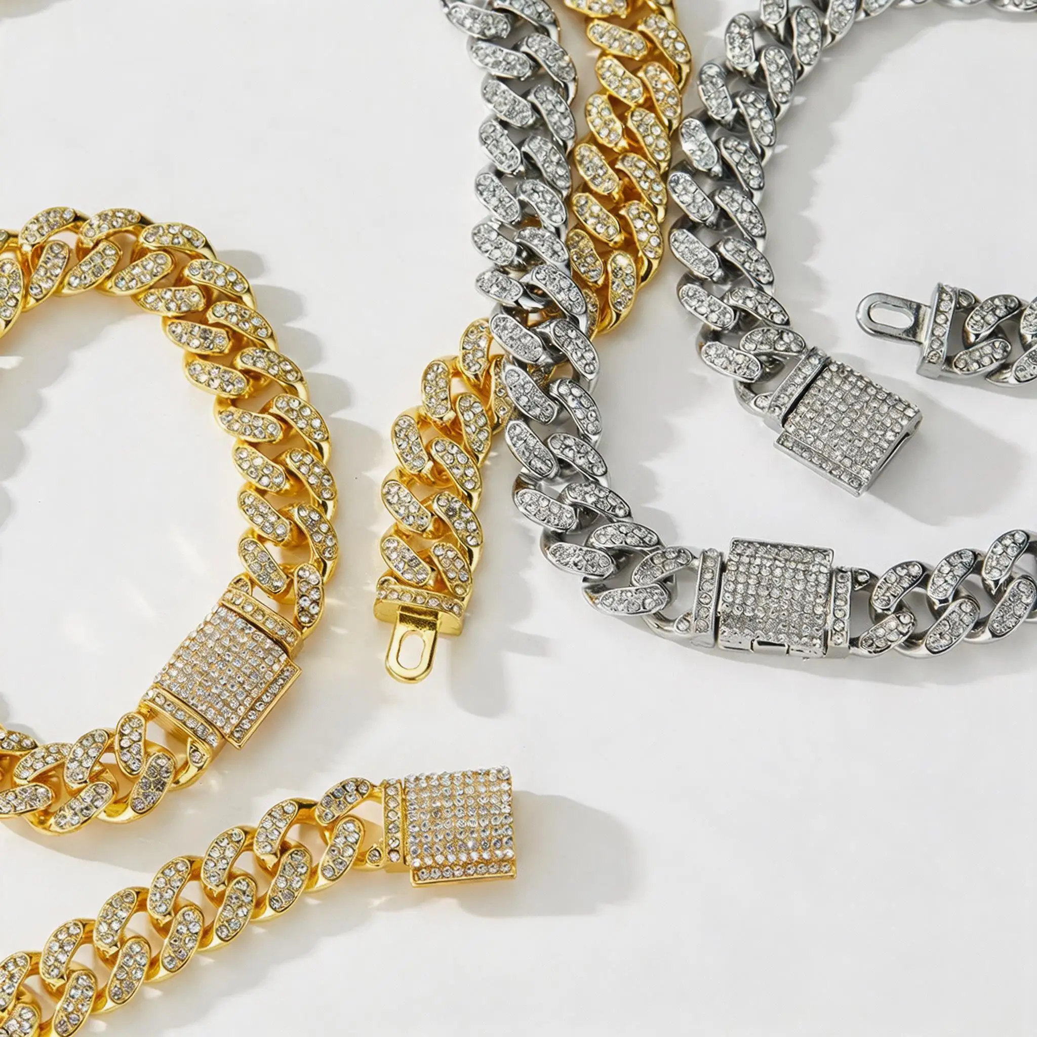 12mm Iced Out Crystal Prong Miami Cuban Chain Necklace for Women Men Bling Rhinestone Hip Hop Jewelry Gift
12mm Iced Out Crystal Prong Miami Cuban Chain Necklace for Women Men Bling Rhinestone Hip Hop Jewelry Gift