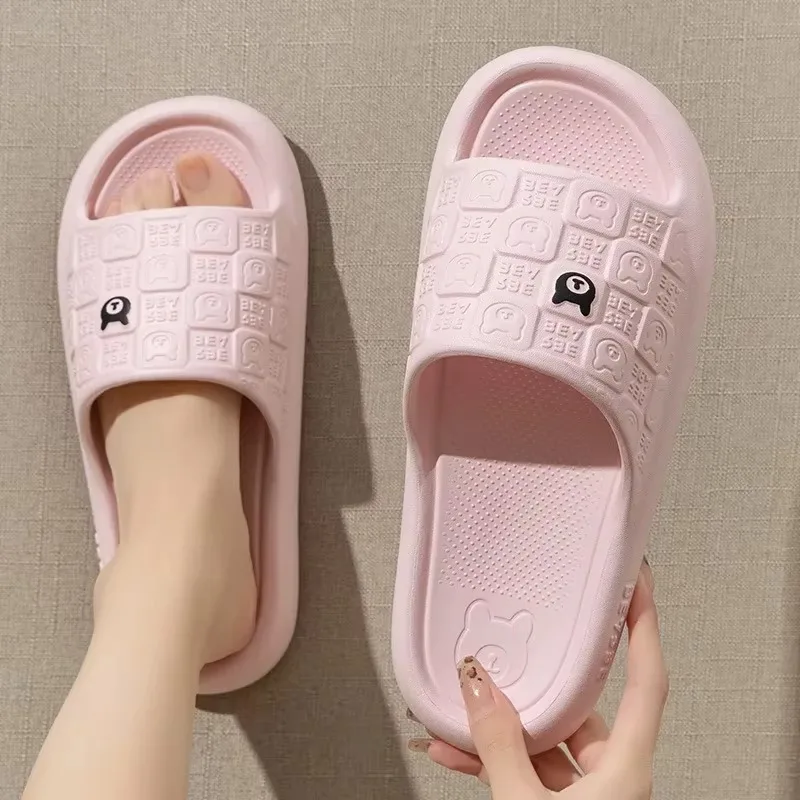 Couple Slippers Soft Sole Eva Slippers for Women/men Lightweight Non Slip Home Slippers Summer Thick Platform Beach Flip Flops
Couple Slippers Soft Sole Eva Slippers for Women/men Lightweight Non Slip Home Slippers Summer Thick Platform Beach Flip Flops