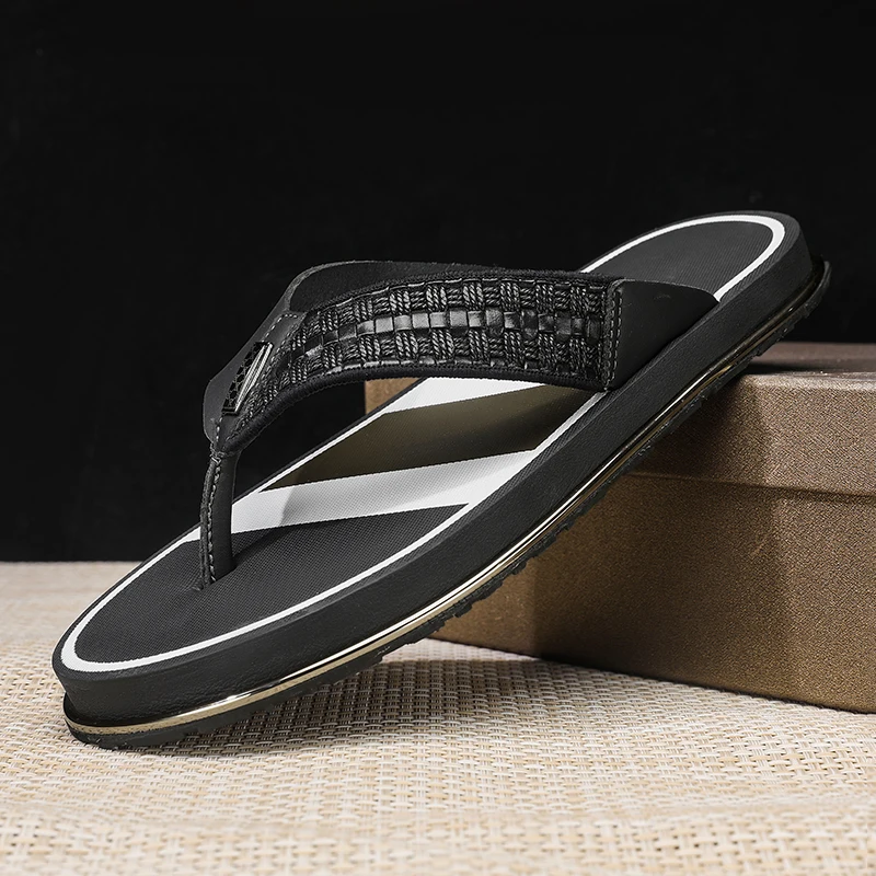 Flip-flops summer new soft-sole non-slip outdoor men's casual beach slippers quick-dry pool breathable lightweight flat slippers
Flip-flops summer new soft-sole non-slip outdoor men's casual beach slippers quick-dry pool breathable lightweight flat slippers