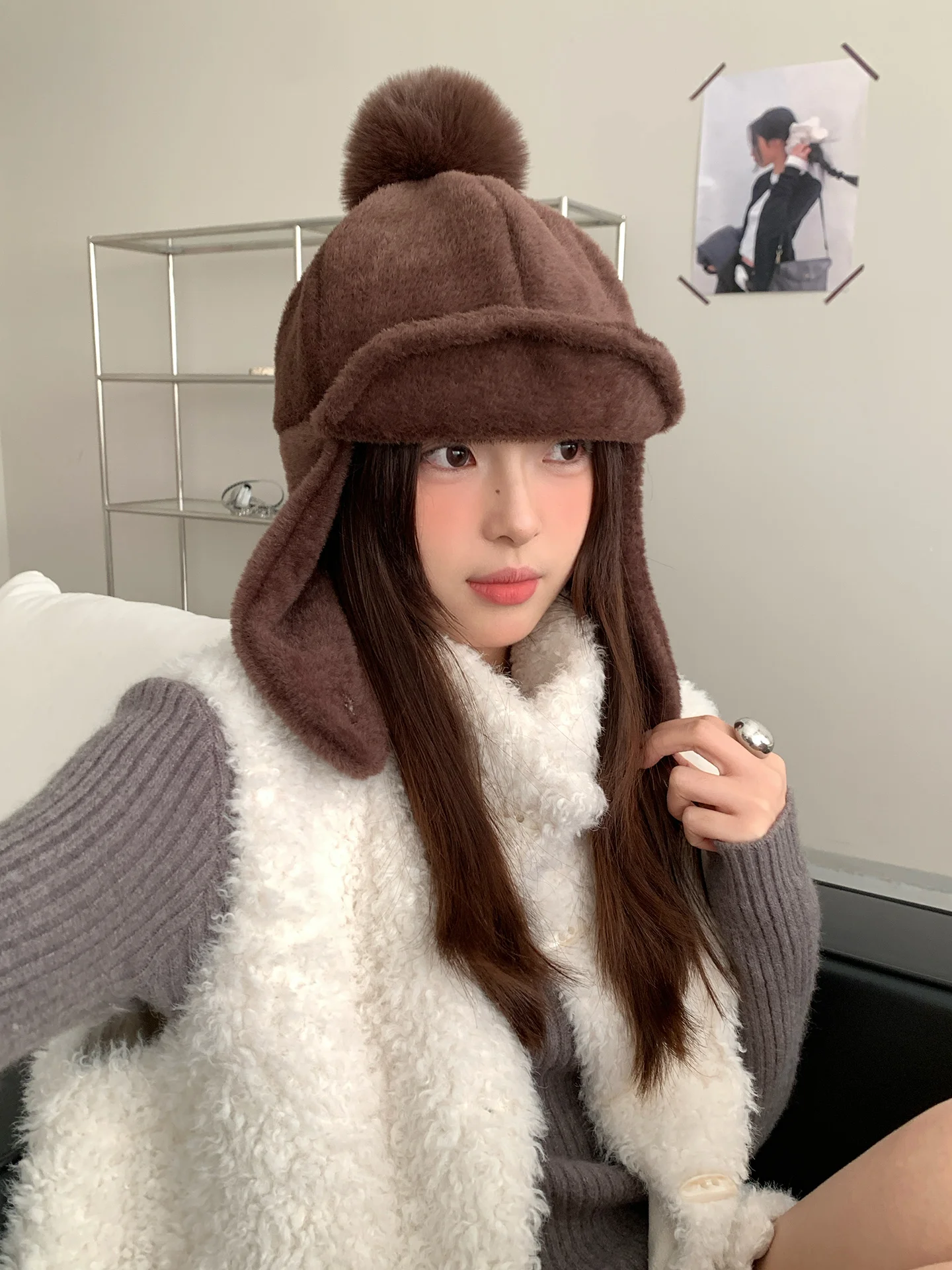 Милая меховая шапка в японском стиле для девочек, зимняя утолщенная теплая шапка для защиты ушей, пушистая морозостойкая летающая шапка
Милая меховая шапка в японском стиле для девочек, зимняя утолщенная теплая шапка для защиты ушей, пушистая морозостойкая летающая шапка