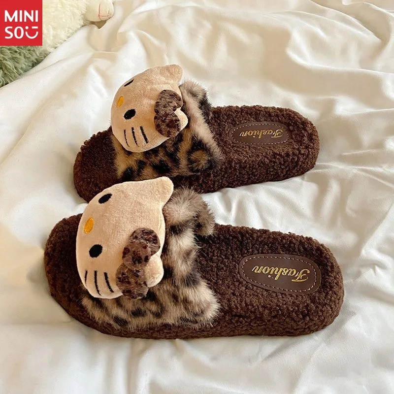 Женские плюшевые тапочки с леопардовым принтом Miniso 2025, милая противоскользящая домашняя обувь
Женские плюшевые тапочки с леопардовым принтом Miniso 2025, милая противоскользящая домашняя обувь