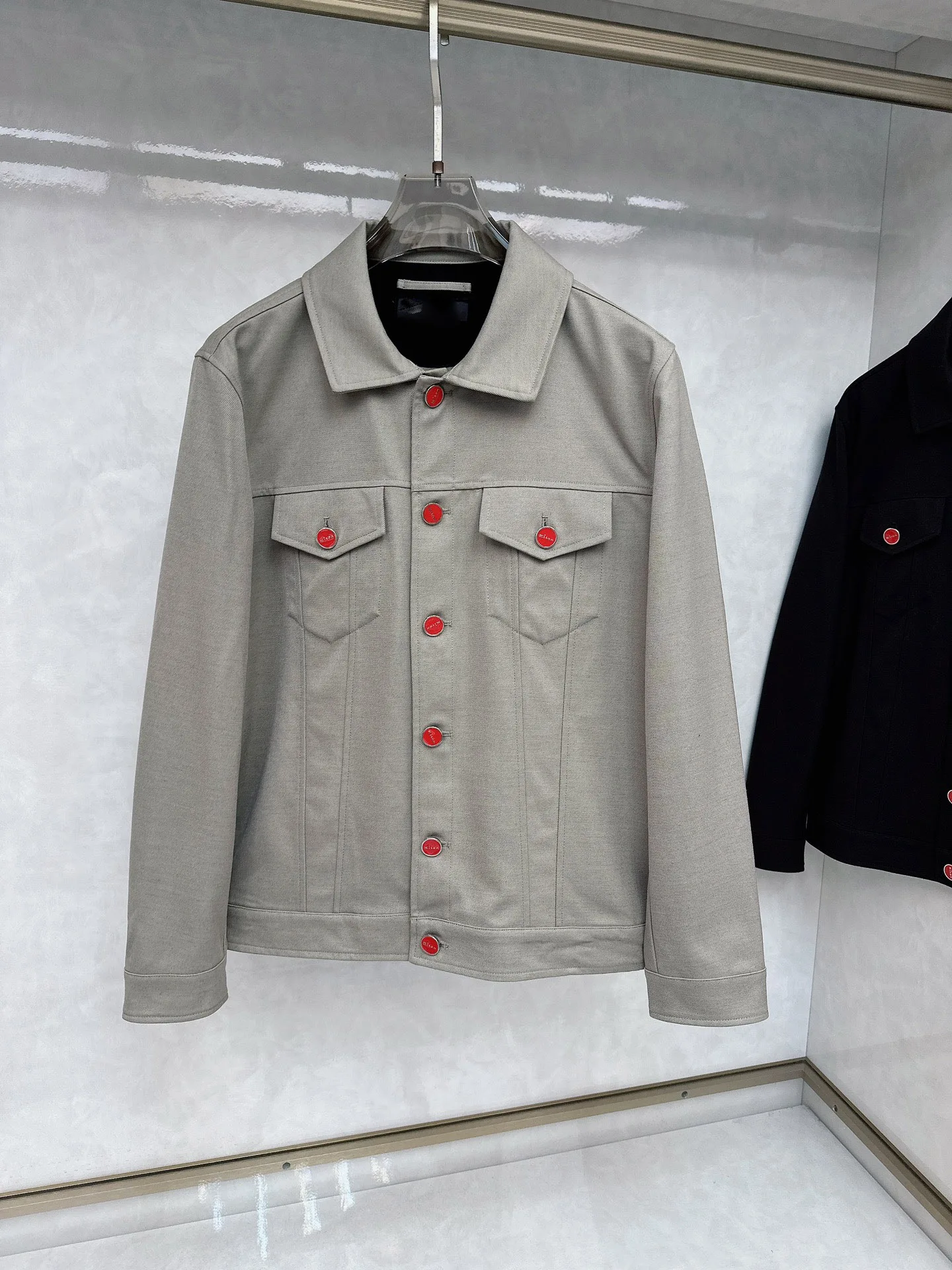 SIJITONGDA Men'sSpring/Summer 2025 New Men's UV Protection Lightweight Jacket Size M-3XL
SIJITONGDA Men'sSpring/Summer 2025 New Men's UV Protection Lightweight Jacket Size M-3XL