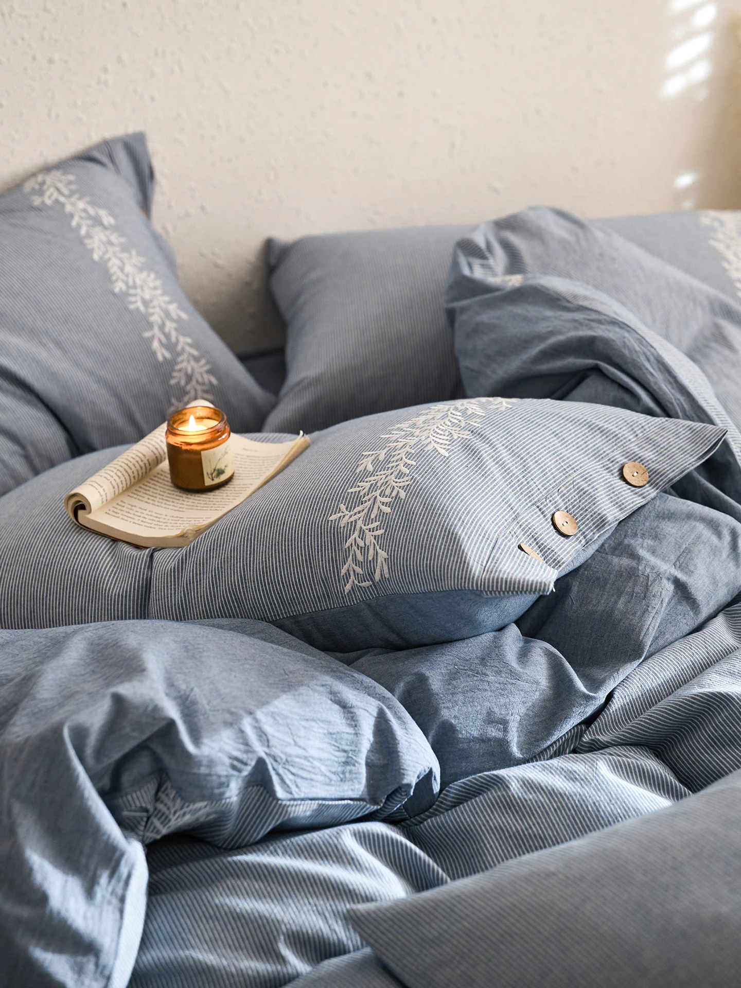 Simple Sle Full Cotton Waed Bedding Four-Piece Set Color Embroidery Bed eet Cover Quilt Cover All Seasons Use
Simple Sle Full Cotton Waed Bedding Four-Piece Set Color Embroidery Bed eet Cover Quilt Cover All Seasons Use