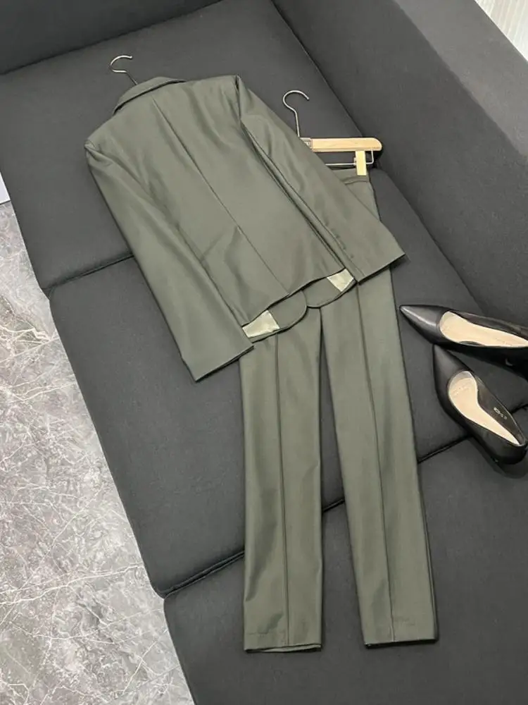 Faionable Casual Winter een Slim Fit Two-Piece Suit Set New Sle Korean Version Polyester Material for Women
Faionable Casual Winter een Slim Fit Two-Piece Suit Set New Sle Korean Version Polyester Material for Women