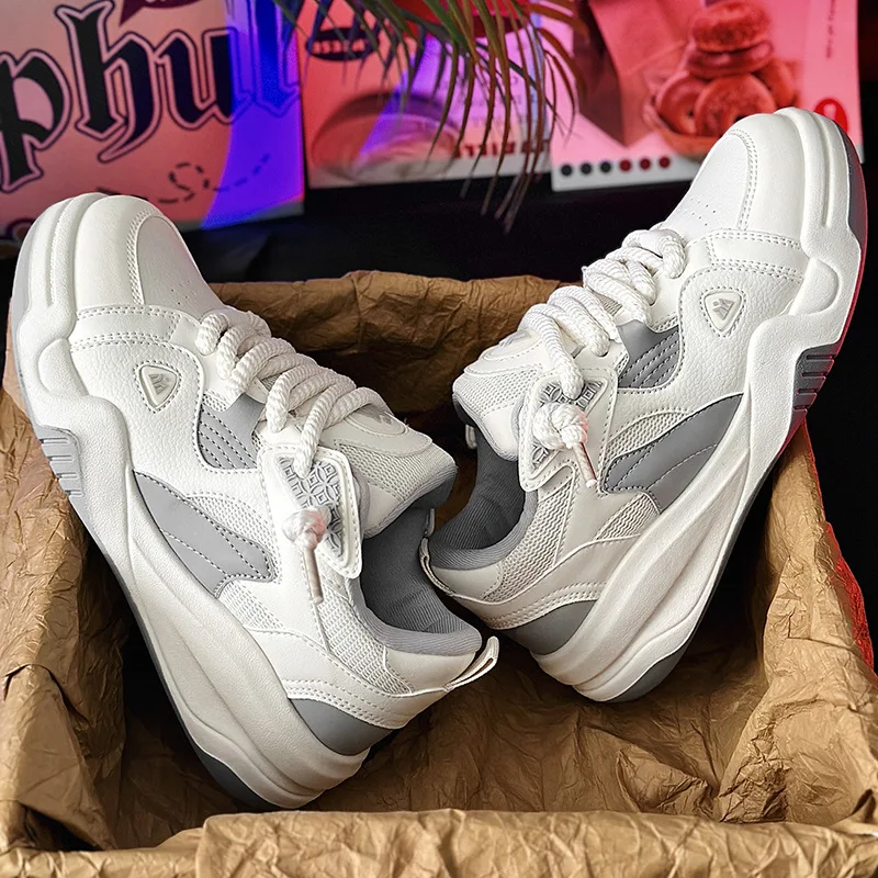 Luxury Men's Sneakers High Quality Thick soled Height Increasing Casual Board Shoes for Youth and Students Campus Running Shoes
Luxury Men's Sneakers High Quality Thick soled Height Increasing Casual Board Shoes for Youth and Students Campus Running Shoes