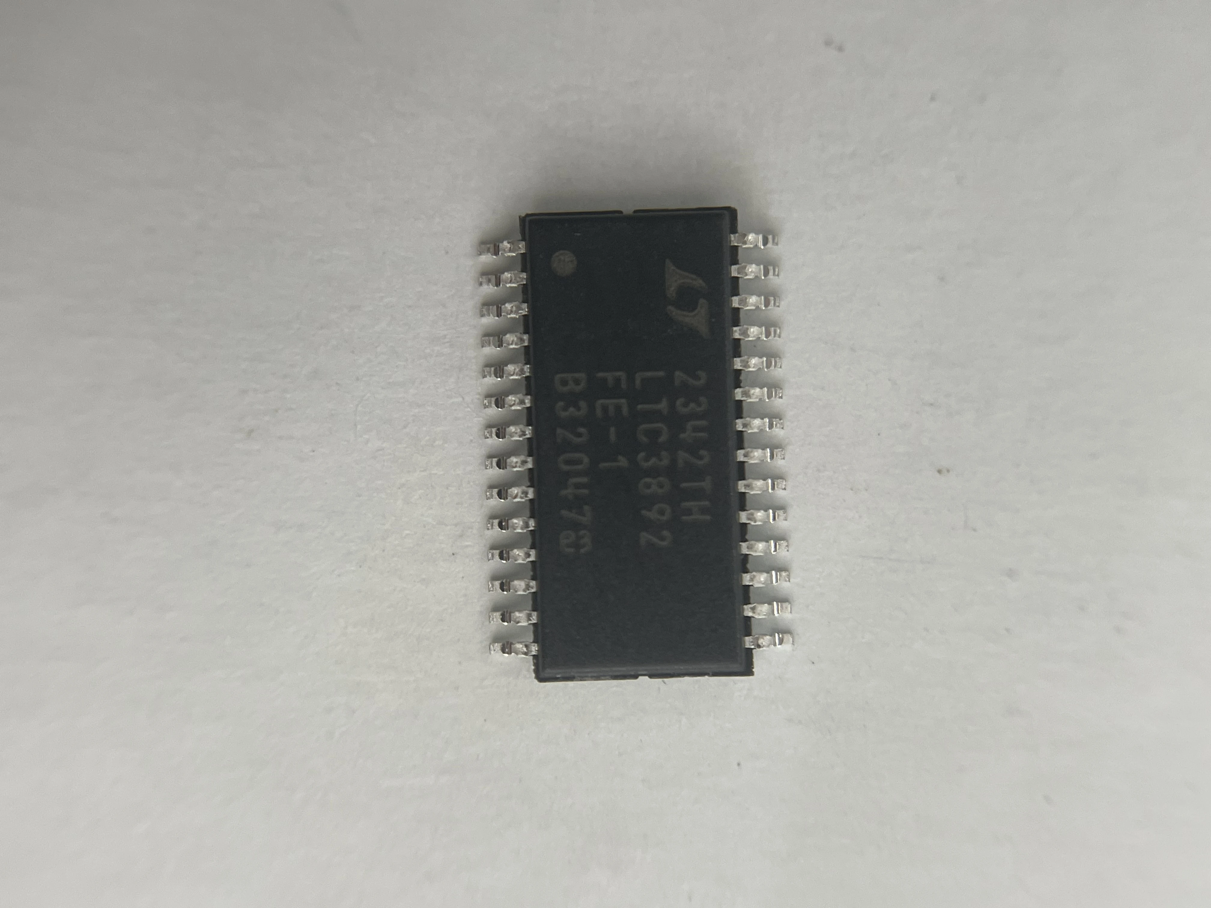 100% New Original electronic components ChipsetLTC3892EFE-1#PBF LTC3892 TSSOP-28
100% New Original electronic components ChipsetLTC3892EFE-1#PBF LTC3892 TSSOP-28