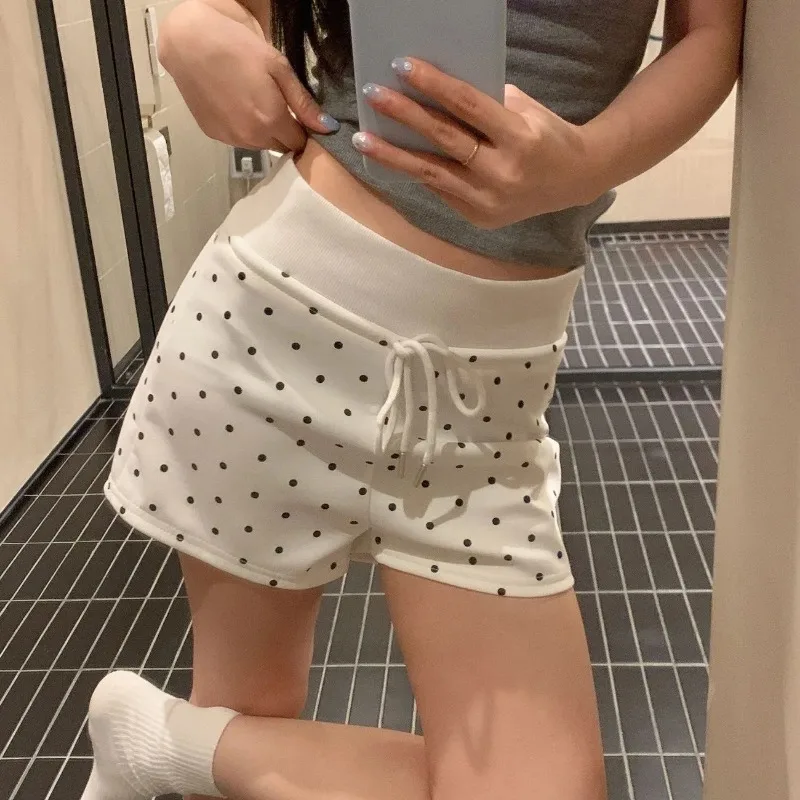 American Retro High Waist Drawstring Polka Dot Sports Shorts Women Loose Wide Leg Casual Hot Pants For Summer Daily
American Retro High Waist Drawstring Polka Dot Sports Shorts Women Loose Wide Leg Casual Hot Pants For Summer Daily