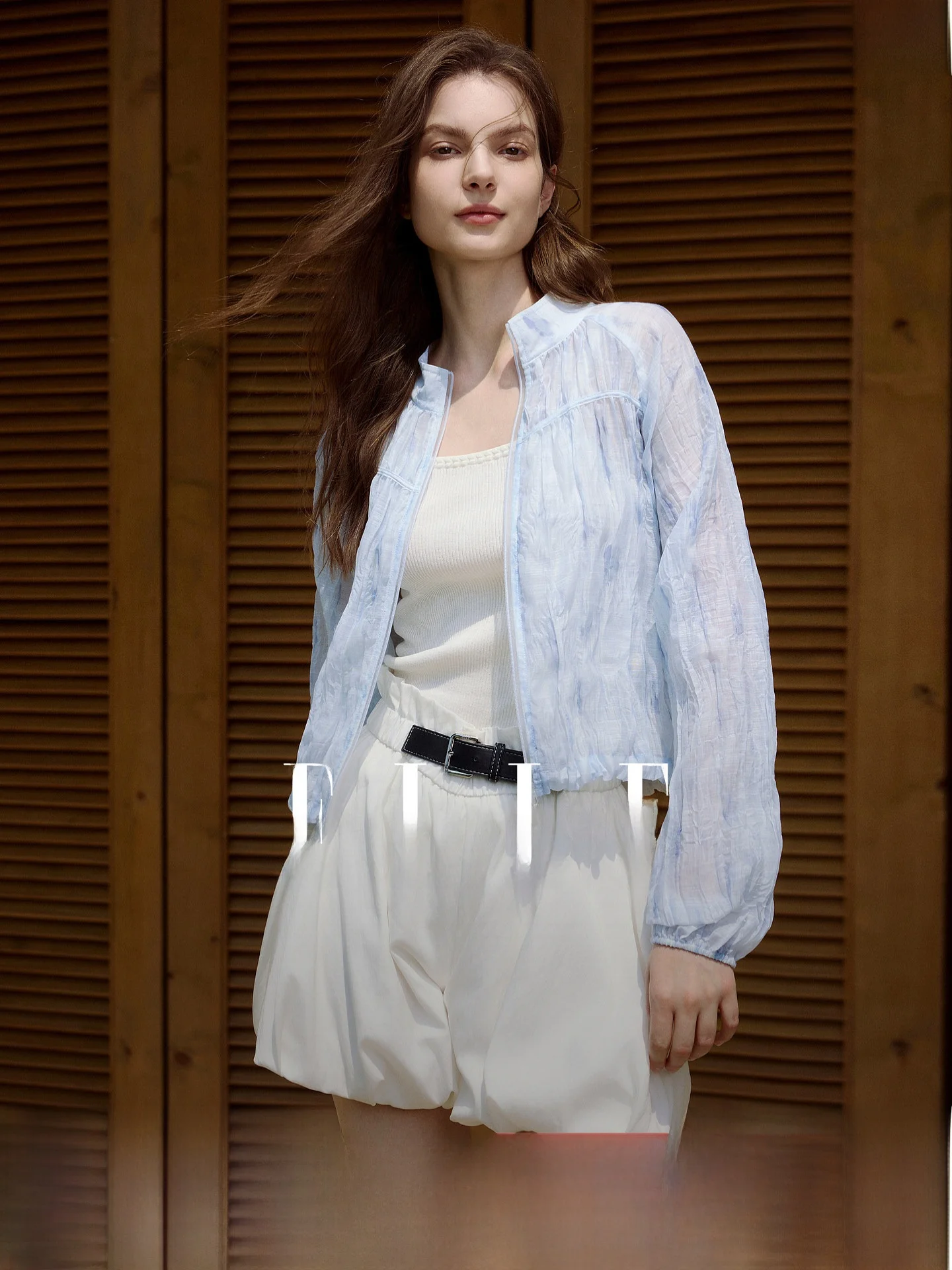 Elle Women's Gradient Print Short Jacket Lightweight Casual Stand Collar Summer New Style Commute Style Loose Fit Polyester F...
Elle Women's Gradient Print Short Jacket Lightweight Casual Stand Collar Summer New Style Commute Style Loose Fit Polyester F...