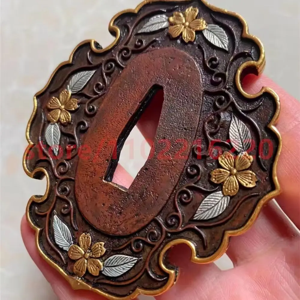 Красивая медная латунь, позолоченная серебряная защита для рук Tsuba для настоящих японских самурайских мечей Katana, фитинги
Красивая медная латунь, позолоченная серебряная защита для рук Tsuba для настоящих японских самурайских мечей Katana, фитинги