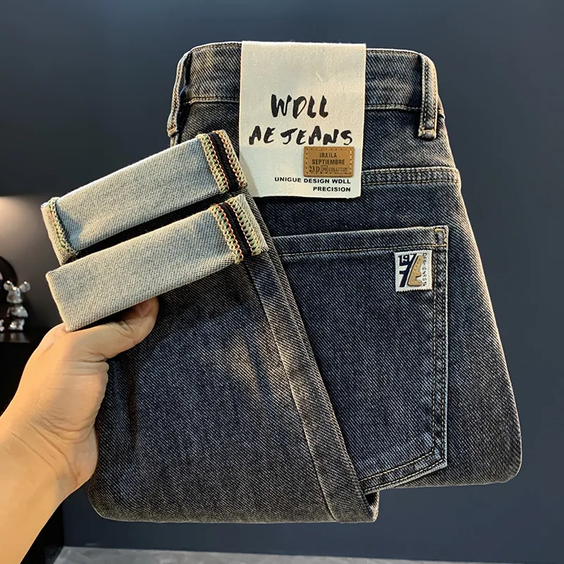 Осень 2025 года, зауженные джинсы, мужской стиль, новинка 2025, модные брендовые эластичные мужские брюки высокого класса с прямыми штанинами, облегающие брюки с маленькими штанинами
Осень 2025 года, зауженные джинсы, мужской стиль, новинка 2025, модные брендовые эластичные мужские брюки высокого класса с прямыми штанинами, облегающие брюки с маленькими штанинами