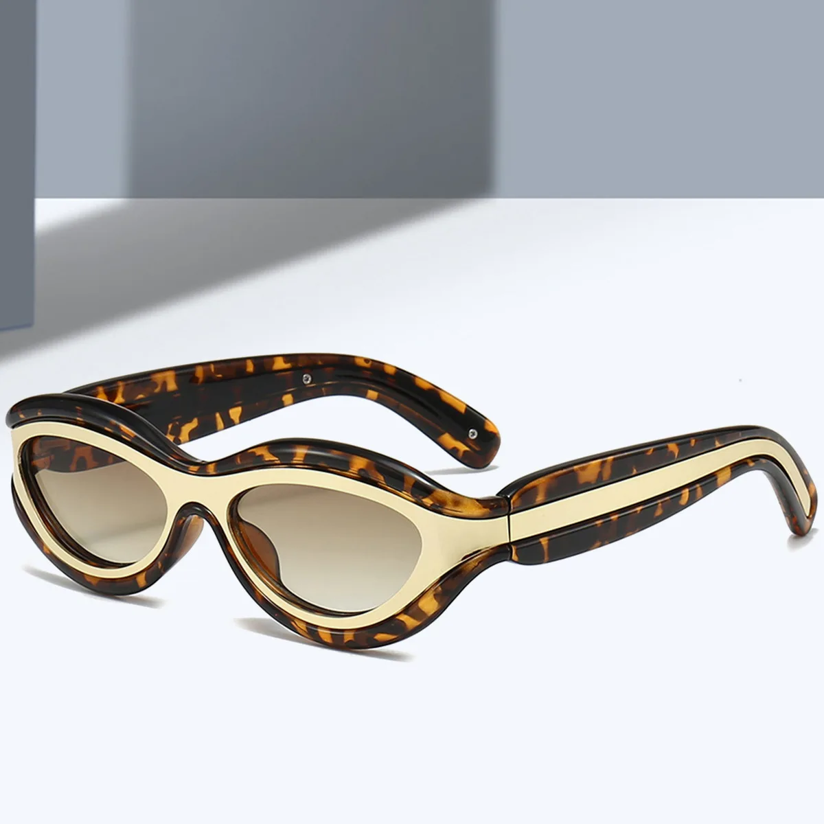 Personality oval cat eye sunglasses female tortoisesbill gradient high fashion small frame UV sunscreen high sense sunglasses
Personality oval cat eye sunglasses female tortoisesbill gradient high fashion small frame UV sunscreen high sense sunglasses