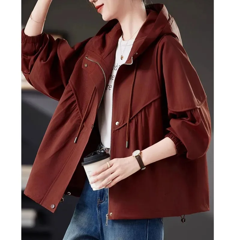 Women's Burgundy Hooded Jacket Drawstring Waist Loose Windbreaker for Daily Casual Wear
Women's Burgundy Hooded Jacket Drawstring Waist Loose Windbreaker for Daily Casual Wear