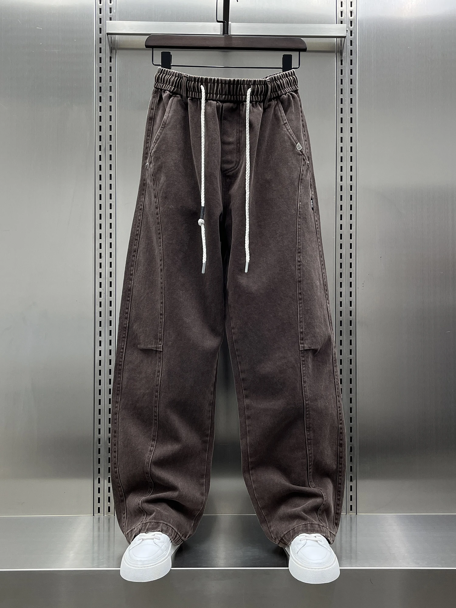 Модные повседневные прямые брюки, мужские весенне-осенние свободные брюки, винтажные длинные брюки с эластичной резинкой на талии, модный бренд
Модные повседневные прямые брюки, мужские весенне-осенние свободные брюки, винтажные длинные брюки с эластичной резинкой на талии, модный бренд