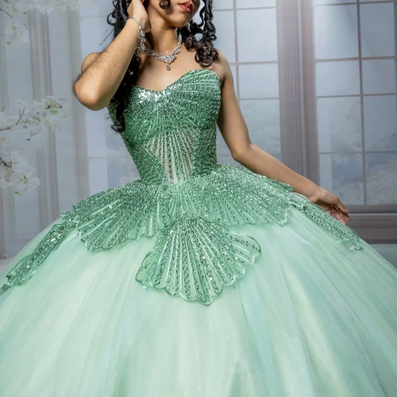 Green Quinceanera Dresses Off the Shoulder Glitter Decal Crystal Beading Long tail Vestido De 15 Quinceanera Customize
Green Quinceanera Dresses Off the Shoulder Glitter Decal Crystal Beading Long tail Vestido De 15 Quinceanera Customize