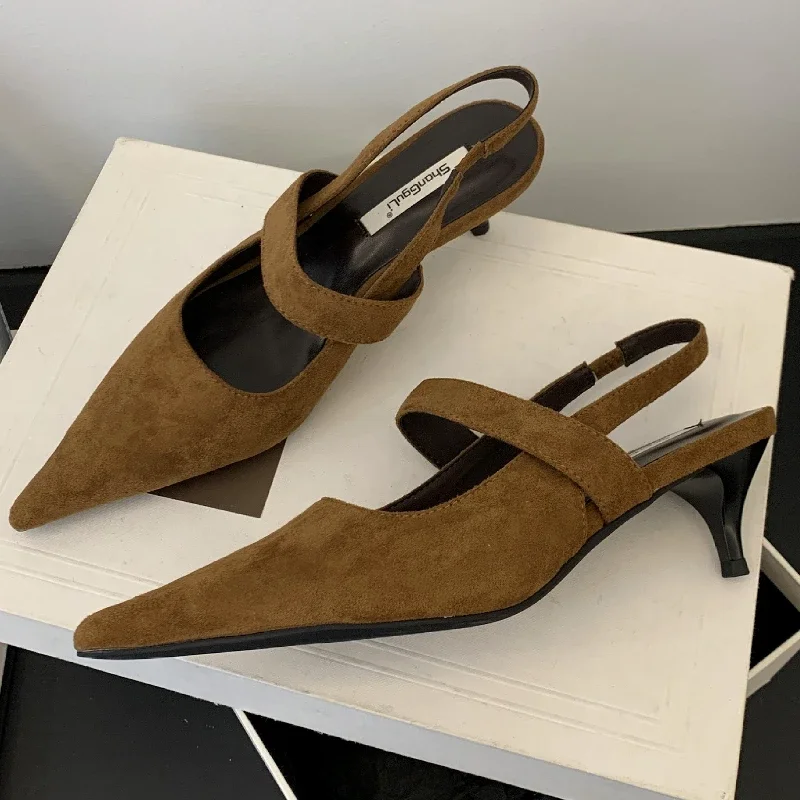 Модные сандалии с открытой пяткой, женские новые элегантные вечерние модельные туфли 2025 года, пикантные красные офисные туфли-лодочки на высоком каблуке с острым носком, женские туфли-лодочки
Модные сандалии с открытой пяткой, женские новые элегантные вечерние модельные туфли 2025 года, пикантные красные офисные туфли-лодочки на высоком каблуке с острым носком, женские туфли-лодочки