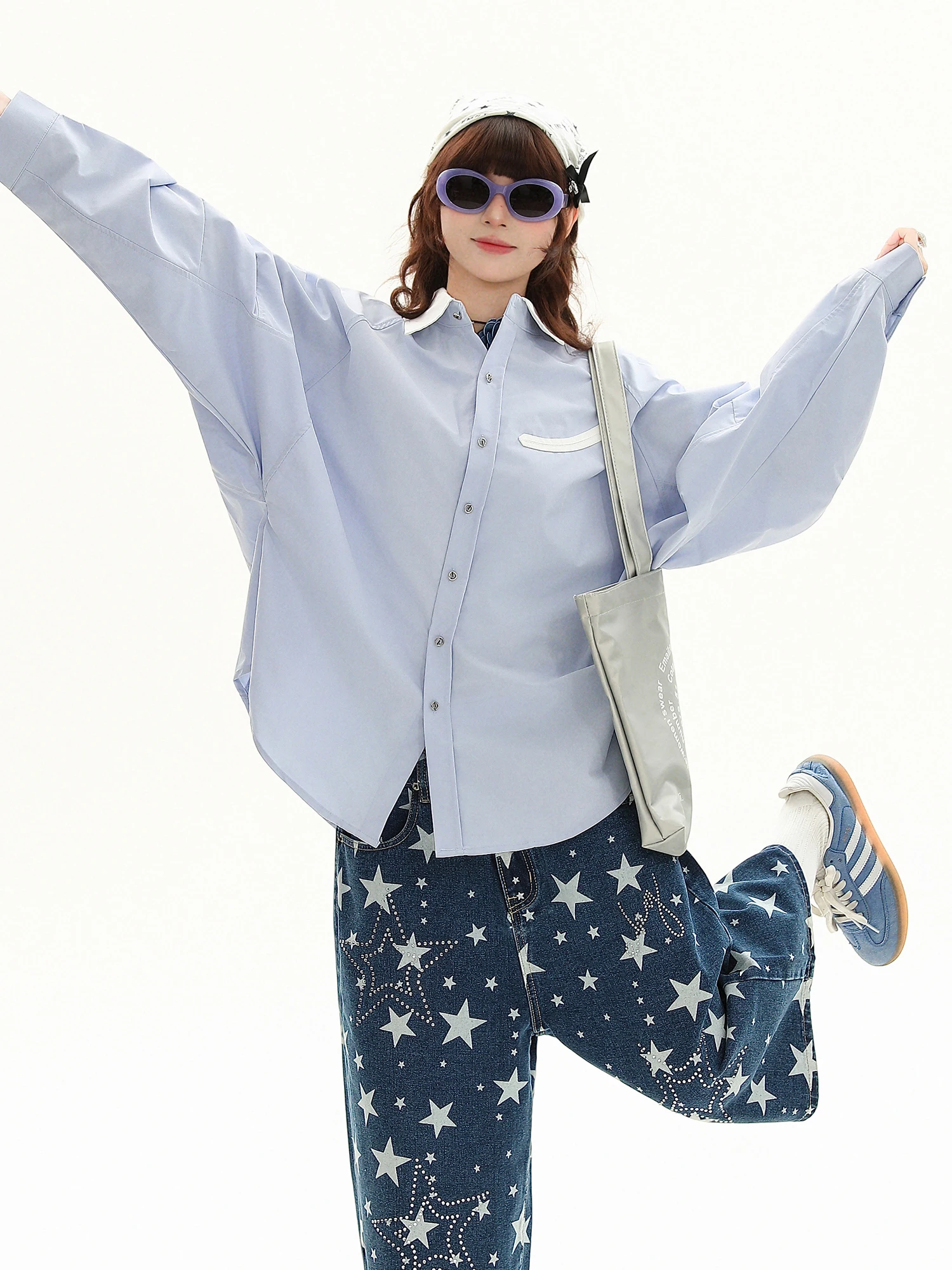 Loose Long Sve Pure Color Women's irt Versatile Casual Outerwear for Couples Autumn 2025 Faion Polyester Fabric
Loose Long Sve Pure Color Women's irt Versatile Casual Outerwear for Couples Autumn 2025 Faion Polyester Fabric