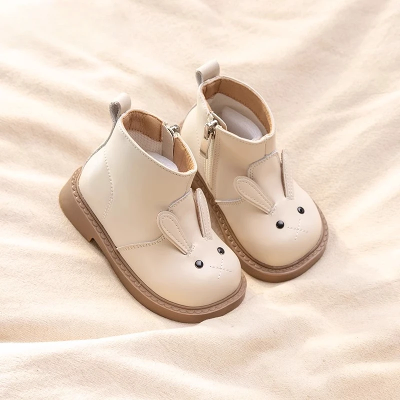 Кожаные ботинки для девочек, мягкая подошва, теплая подкладка, нескользящая текстура, гибкие удобные ботильоны для малышей, зимняя одежда, повседневная прогулочная одежда 
Кожаные ботинки для девочек, мягкая подошва, теплая подкладка, нескользящая текстура, гибкие удобные ботильоны для малышей, зимняя одежда, повседневная прогулочная одежда