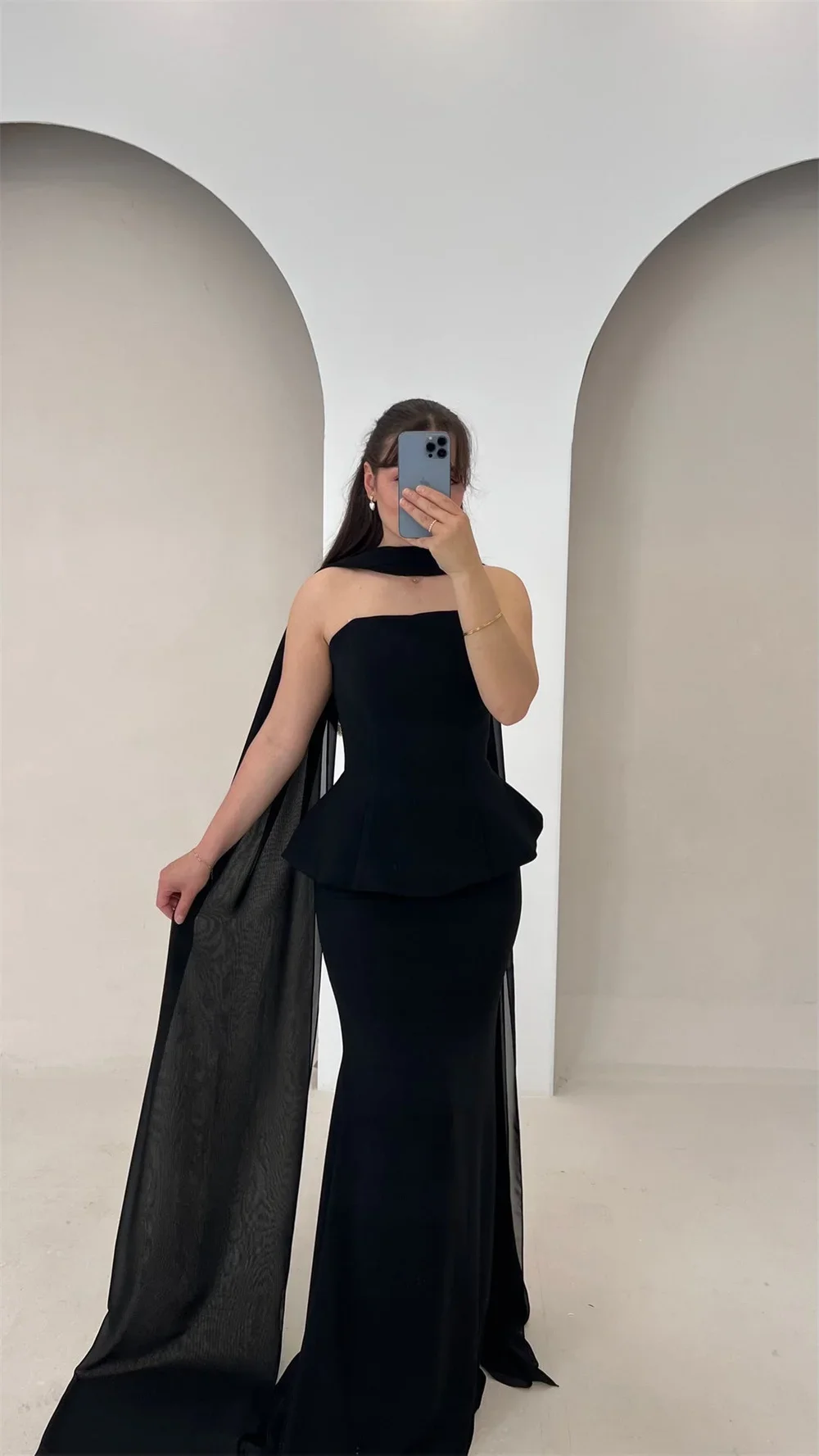 Женские черные платья для выпускного вечера без бретелек с русалкой на молнии длиной до пола فساتين سهرة Элегантное платье без рукавов
Женские черные платья для выпускного вечера без бретелек с русалкой на молнии длиной до пола فساتين سهرة Элегантное платье без рукавов