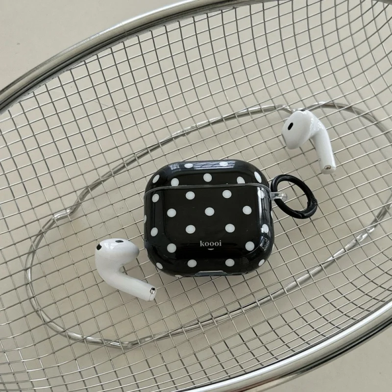 Black background polka dot simple earphone case compatible with Appleairpods3/4Personalized Full CoveragePRO2/PRO3Anti-Fall
Black background polka dot simple earphone case compatible with Appleairpods3/4Personalized Full CoveragePRO2/PRO3Anti-Fall