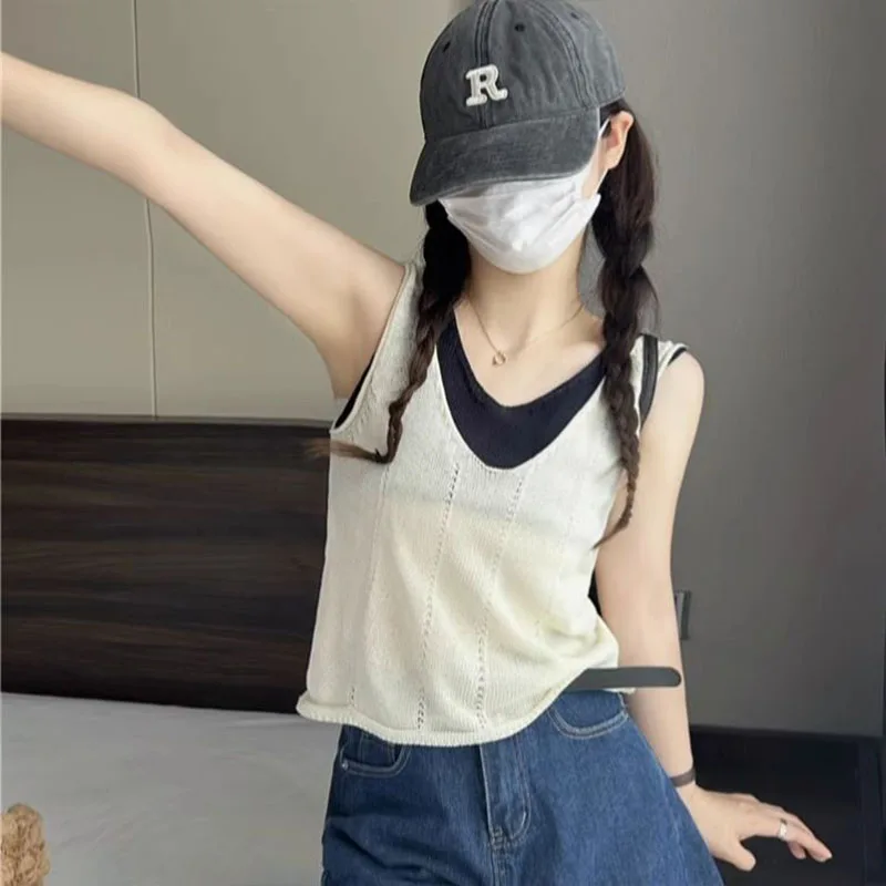 Summer Vintage Slim Fake Two Pieces Patchwork Camisole Women High Street Sleeveless Knitted V-neck Contrast Vest
Summer Vintage Slim Fake Two Pieces Patchwork Camisole Women High Street Sleeveless Knitted V-neck Contrast Vest