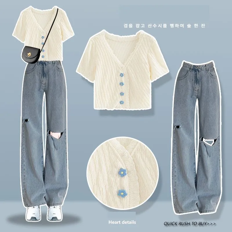 Women's Summer Matching Set 2024 New Chic V-Neck Short Sleeve Top+Denim Wide Leg Pants Two Piece Korean Elegant Clothing Suit
Women's Summer Matching Set 2024 New Chic V-Neck Short Sleeve Top+Denim Wide Leg Pants Two Piece Korean Elegant Clothing Suit