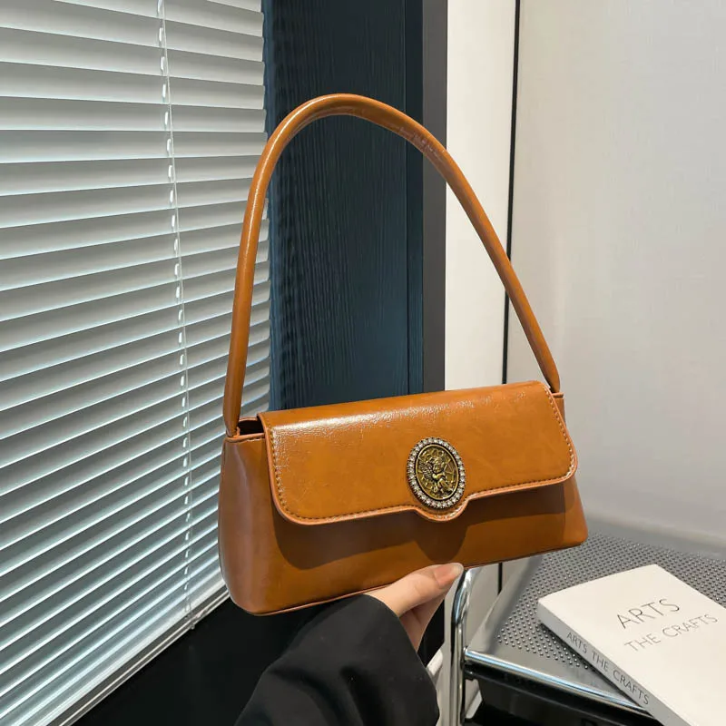 Винтажная сумка-тоут из искусственной кожи для женщин, мода 2025 года, большая вместительная женская сумка на плечо, подмышки, роскошная дизайнерская женская сумка 
Винтажная сумка-тоут из искусственной кожи для женщин, мода 2025 года, большая вместительная женская сумка на плечо, подмышки, роскошная дизайнерская женская сумка