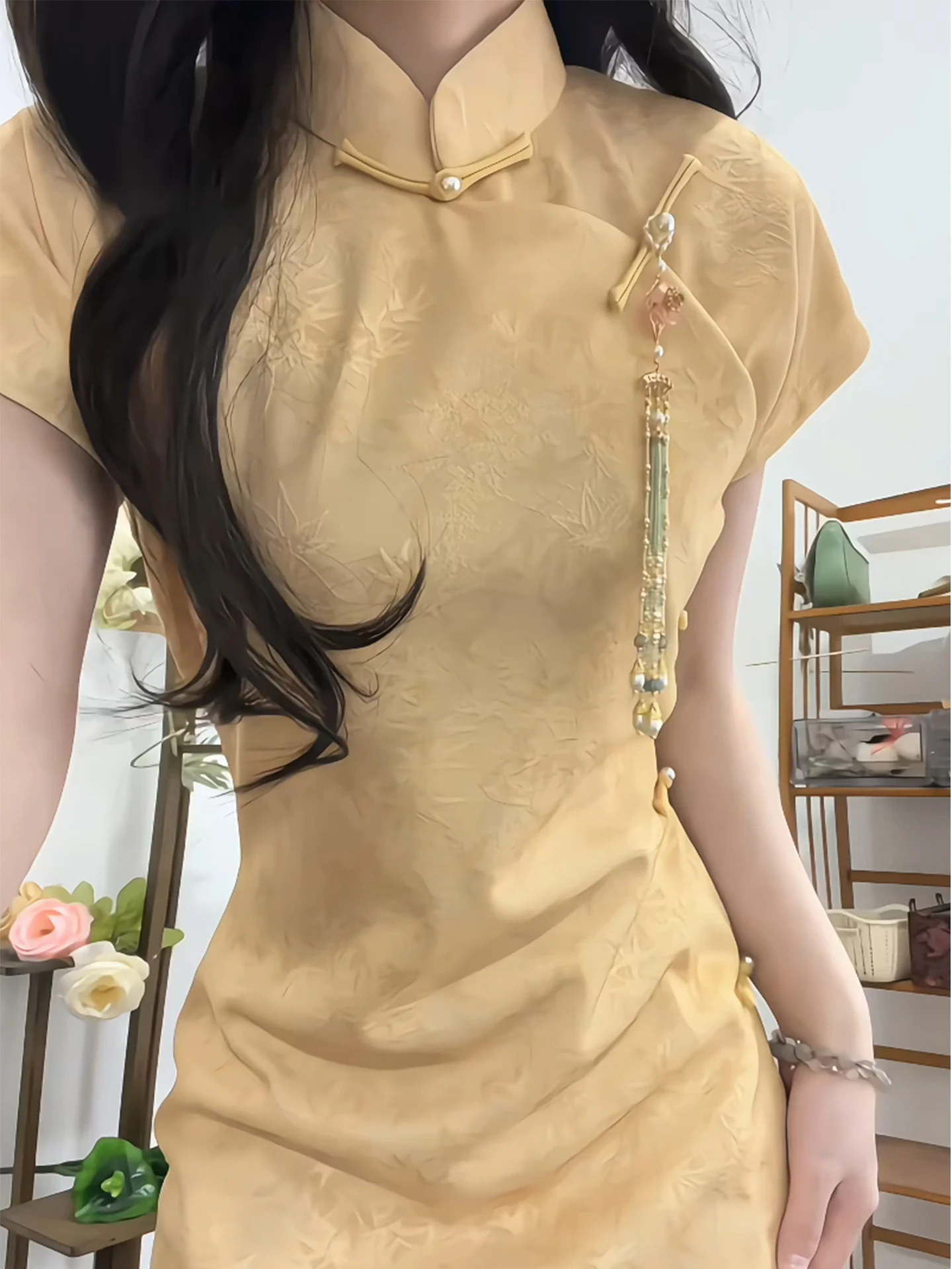 Yellow Young Women's Style Retro Chinese New 2026 Daily Breathable Short Sleeve Pure Color Polyester Fiber Dress
Yellow Young Women's Style Retro Chinese New 2026 Daily Breathable Short Sleeve Pure Color Polyester Fiber Dress
