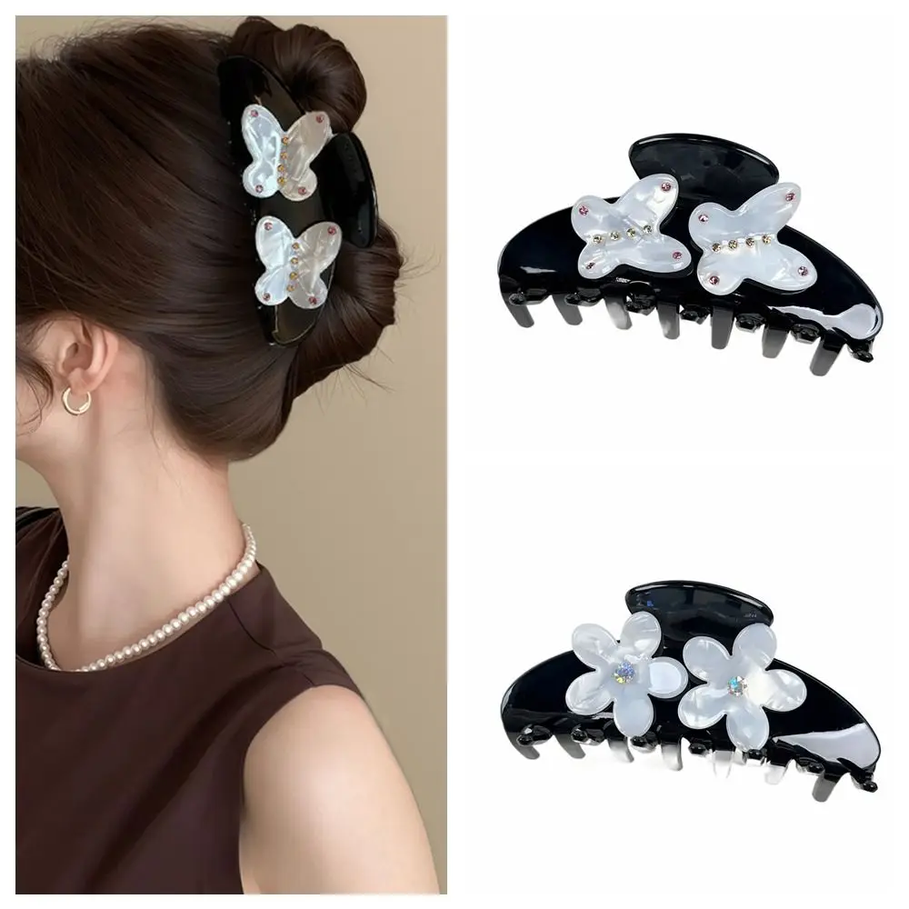 Cute Rhinestone Butterfly Hair Claw Flower Geometry Acetate Hair Crab Clip Headwear Korean Style Large Shark Clip Streetwear
Cute Rhinestone Butterfly Hair Claw Flower Geometry Acetate Hair Crab Clip Headwear Korean Style Large Shark Clip Streetwear