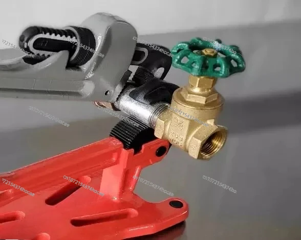 PV01 Pipe Vise Pipe clamps and brackets Bigfoot Ultra Light 1.5" Aluminum Pipe Vise
PV01 Pipe Vise Pipe clamps and brackets Bigfoot Ultra Light 1.5" Aluminum Pipe Vise