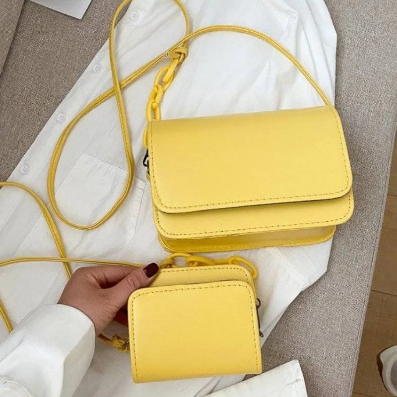New Mini Bag Summer Fashion Instagram Crossbody Bag Internet Celebrity Acrylic Chain Small Square Bag
New Mini Bag Summer Fashion Instagram Crossbody Bag Internet Celebrity Acrylic Chain Small Square Bag