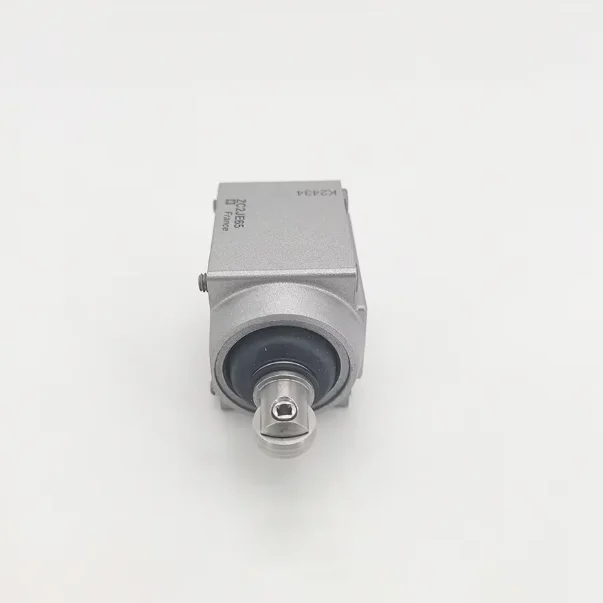 XCJ2 Series Sensors Limit Switch ZC2JE65 Head New and Original
XCJ2 Series Sensors Limit Switch ZC2JE65 Head New and Original