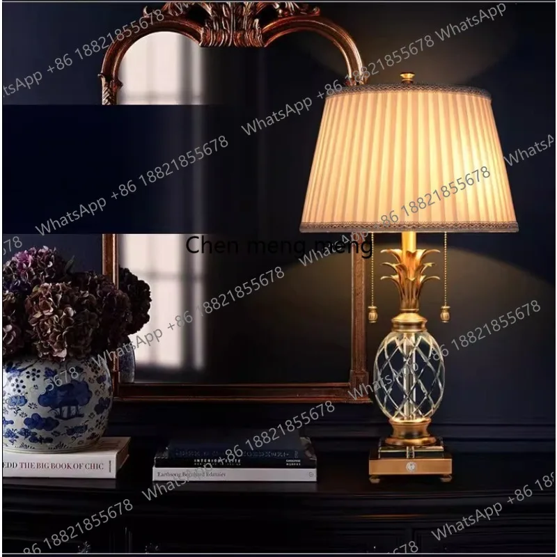 European solid crystal, desk lamp, American modern light luxury living room study, fashionable bedroom bedside lamp
European solid crystal, desk lamp, American modern light luxury living room study, fashionable bedroom bedside lamp