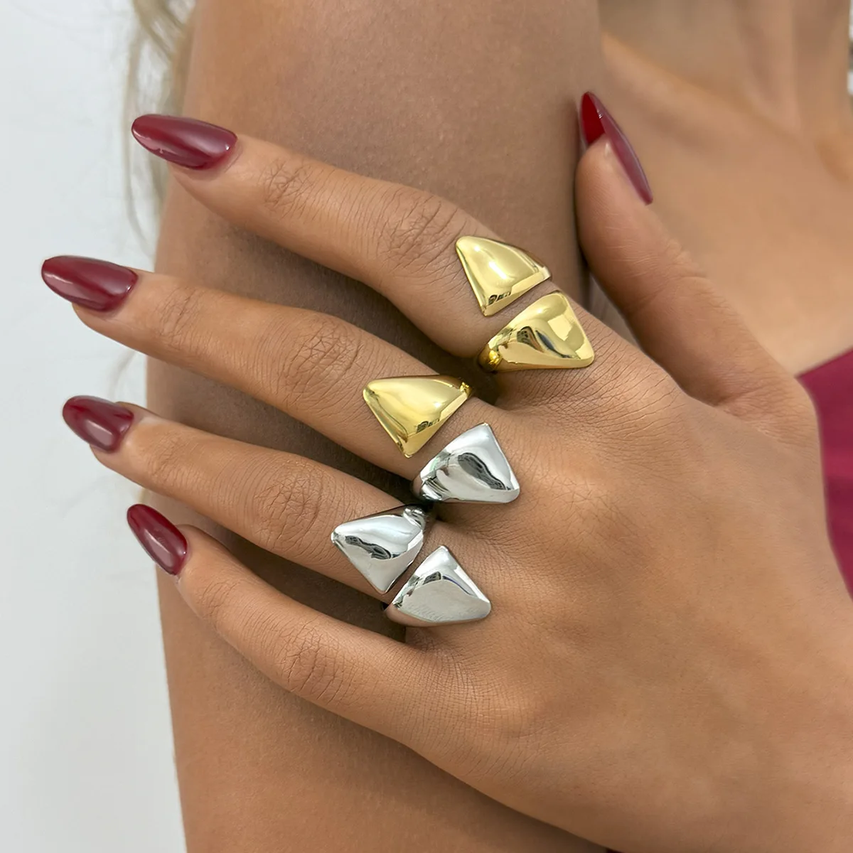Fashion Stainless Steel Geometry Open Ring 18K PVD Plated Smooth Metal Personalized Waterproof Jewelry for Women Gift Vacation
Fashion Stainless Steel Geometry Open Ring 18K PVD Plated Smooth Metal Personalized Waterproof Jewelry for Women Gift Vacation