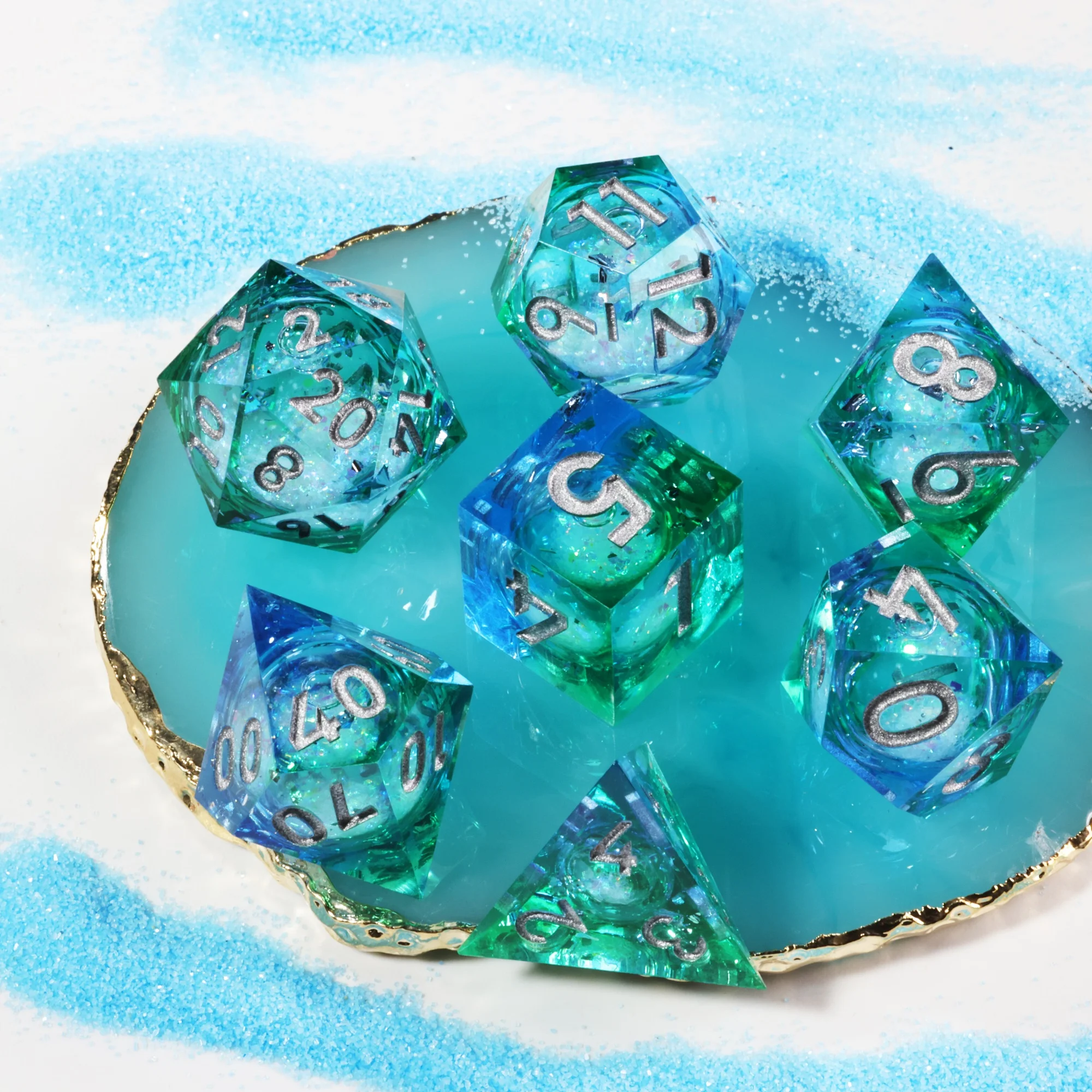 Набор кубиков MINI PLANET с жидким сердечником, смоляные кубики ручной работы для TRPG Dungeons & Dragons, настольная игра, набор кубиков DND MP78, изумрудный сад, подарок
Набор кубиков MINI PLANET с жидким сердечником, смоляные кубики ручной работы для TRPG Dungeons & Dragons, настольная игра, набор кубиков DND MP78, изумрудный сад, подарок