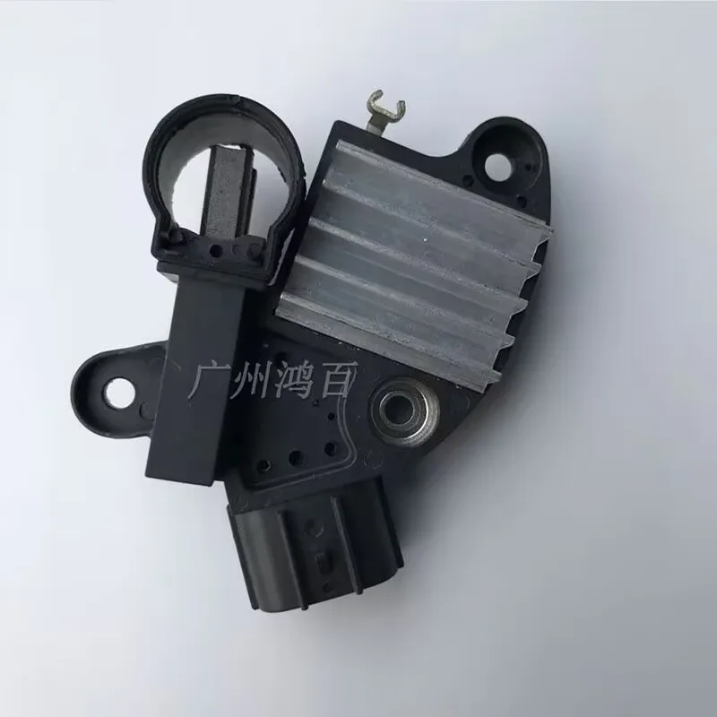 Регулятор напряжения автомобильного генератора для Geely Panda LC GX2 GC2-RV 1.0L
Регулятор напряжения автомобильного генератора для Geely Panda LC GX2 GC2-RV 1.0L