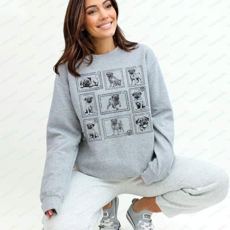 Pug Dog Vintage Stamp Sweatshirt Mom Crewneck Sweater Retro Cute Gift for Dog Lover New Puppy Owner Dad Mama Hoodies Women Tops
Pug Dog Vintage Stamp Sweatshirt Mom Crewneck Sweater Retro Cute Gift for Dog Lover New Puppy Owner Dad Mama Hoodies Women Tops