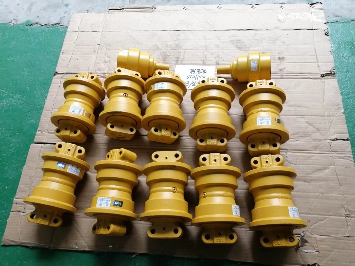 Ролик опорный (верхний) XUNPO для ходовой части экскаватора 2270-1098 200104-00021 для моделей DH200, DH220-5, DH215-7
Ролик опорный (верхний) XUNPO для ходовой части экскаватора 2270-1098 200104-00021 для моделей DH200, DH220-5, DH215-7