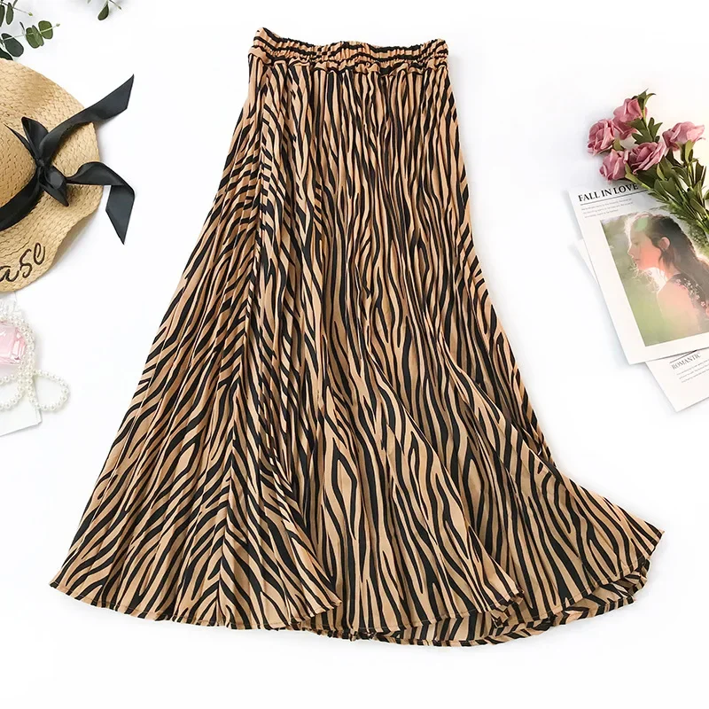 Women's Euro-American Style Zebra Stripe Printed Pleated Long Skirt Fashionable Autumn Spring Arrival Free Shipping
Women's Euro-American Style Zebra Stripe Printed Pleated Long Skirt Fashionable Autumn Spring Arrival Free Shipping