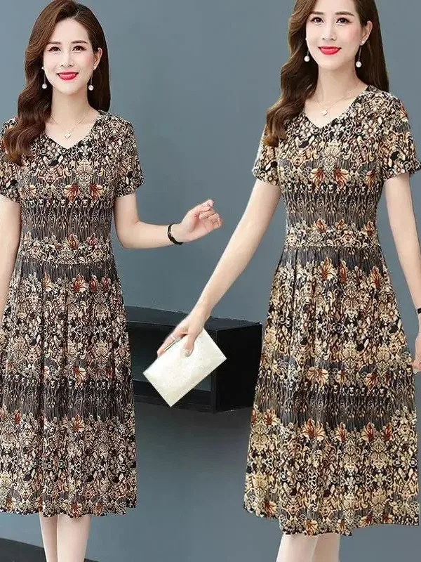 Летнее платье А-силуэта с цветочным принтом для полных женщин, корейский стиль, повседневное, тонкое, из полиэфирного волокна, с V-образным вырезом
Летнее платье А-силуэта с цветочным принтом для полных женщин, корейский стиль, повседневное, тонкое, из полиэфирного волокна, с V-образным вырезом