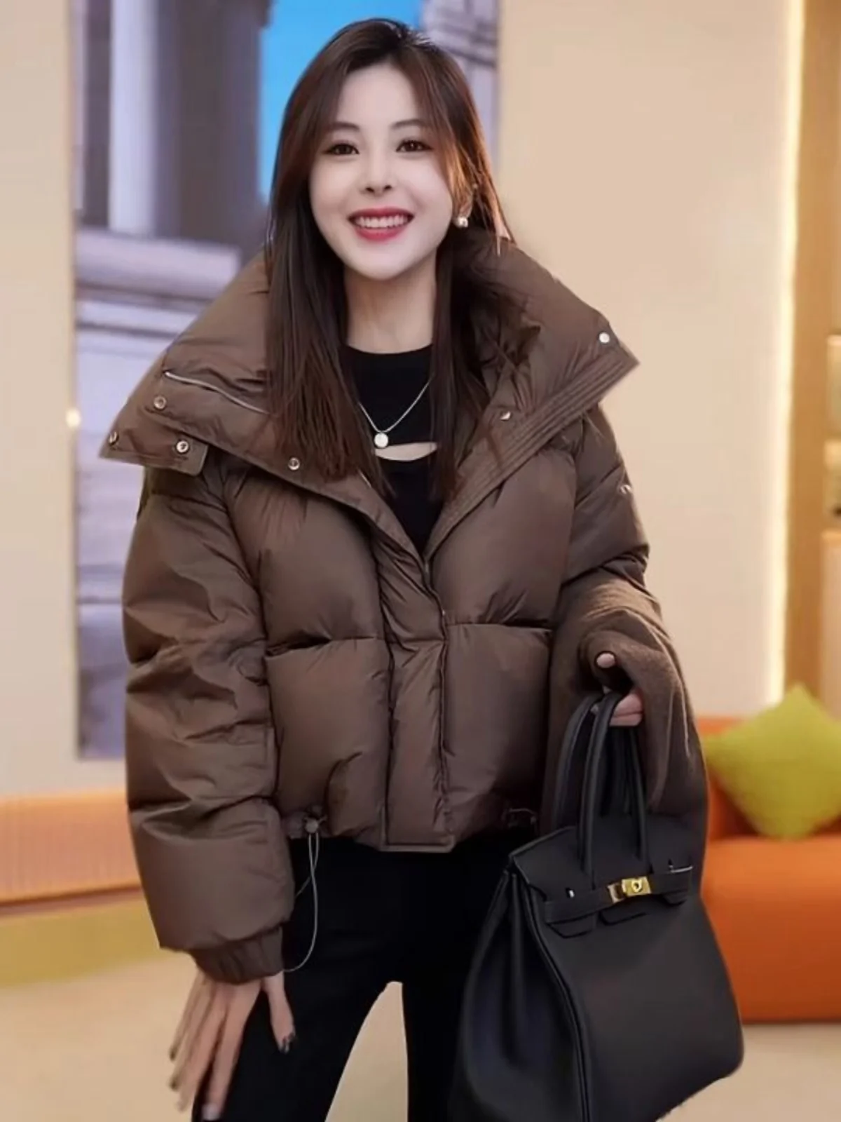 Fashionable Short Hooded down Jacket Women's 2026 Autumn Winter New Style Small Size Cotton Outerwear Korean Version Straight...
Fashionable Short Hooded down Jacket Women's 2026 Autumn Winter New Style Small Size Cotton Outerwear Korean Version Straight...