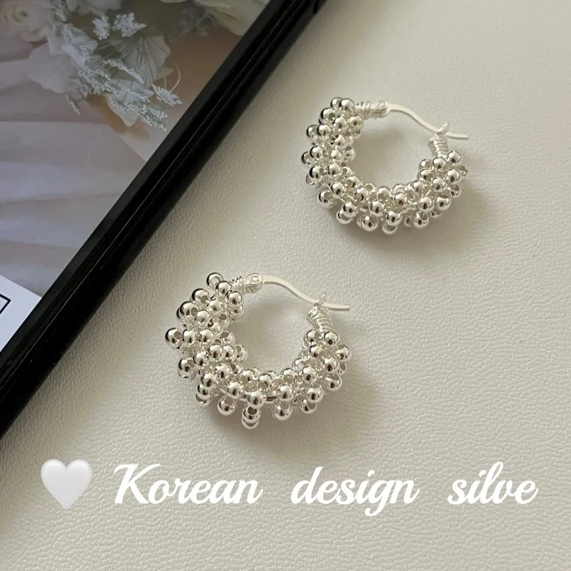 Korean Heavy Industry Bright Silver Earrings S925 Sterling Silver French Design Beaded Doudou Ear Buckle Niche Women's Models
Korean Heavy Industry Bright Silver Earrings S925 Sterling Silver French Design Beaded Doudou Ear Buckle Niche Women's Models