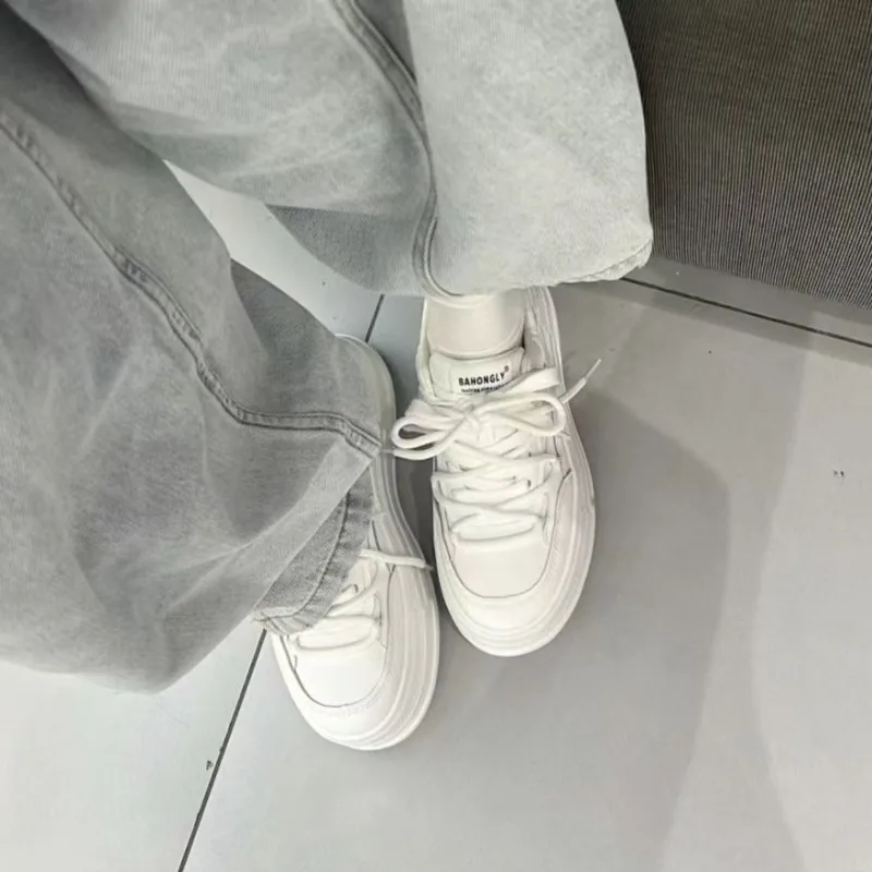 2025 Autumn Winter Sports Shoes Women's Leather Thick Soled Sports Shoes Mixed Color Lace Up Round Toe Women Vulcanized Shoes
2025 Autumn Winter Sports Shoes Women's Leather Thick Soled Sports Shoes Mixed Color Lace Up Round Toe Women Vulcanized Shoes