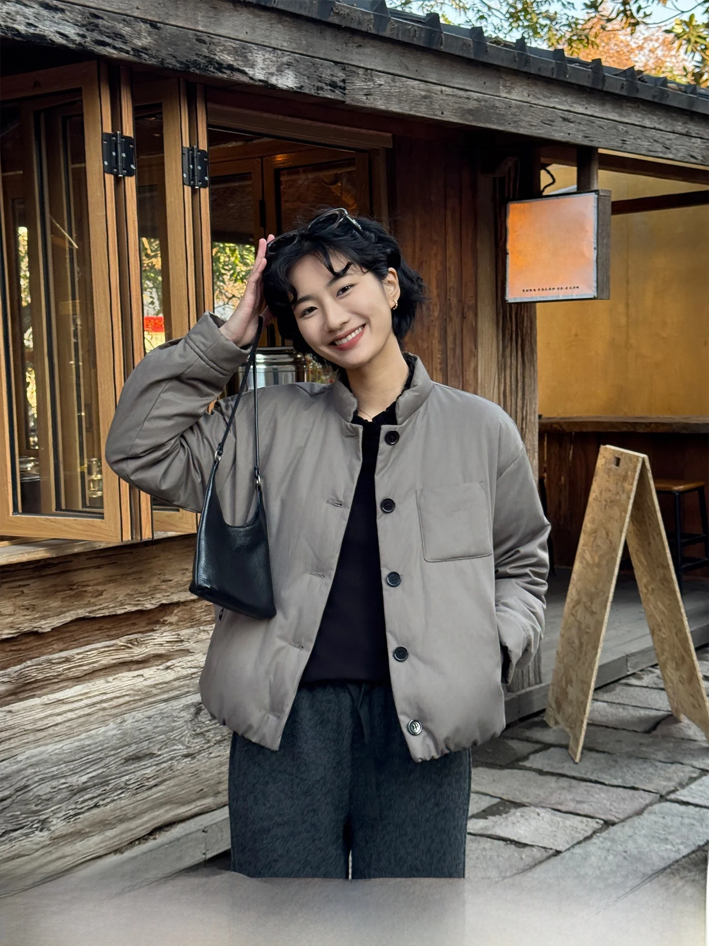 Kaki Color Simple Versatile Women's down Jacket Goose down Stand Collar Single Button Winter New Style Warm Regular Fit
Kaki Color Simple Versatile Women's down Jacket Goose down Stand Collar Single Button Winter New Style Warm Regular Fit