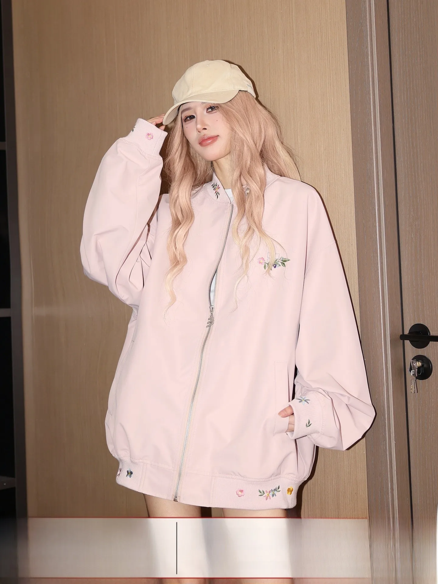 American Sle Waterproof Baseball Jaet Women's Outerwear Spring Autumn Small Size High Street Sle Loose Fit Embroidered
American Sle Waterproof Baseball Jaet Women's Outerwear Spring Autumn Small Size High Street Sle Loose Fit Embroidered