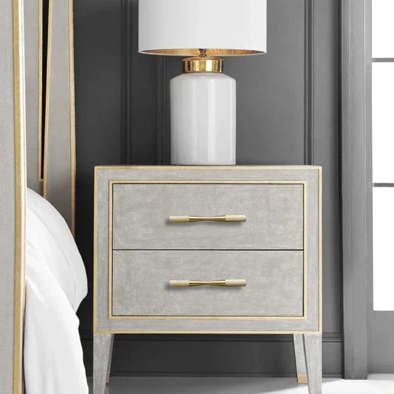 Light Luxury French Brass Cabinet Handle Nordic V-shaped Brass Knurled Handle Creative Shoe Cabinet Furniture Knurled Handle
Light Luxury French Brass Cabinet Handle Nordic V-shaped Brass Knurled Handle Creative Shoe Cabinet Furniture Knurled Handle