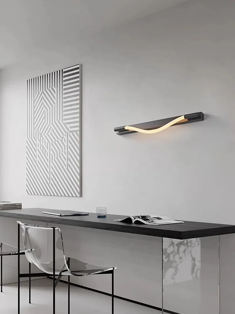 Minimalist Design LED Linear light strip Wall lamp Ceiling lustre Strip lighting decoration for Living room Dimmable Indoor
Minimalist Design LED Linear light strip Wall lamp Ceiling lustre Strip lighting decoration for Living room Dimmable Indoor