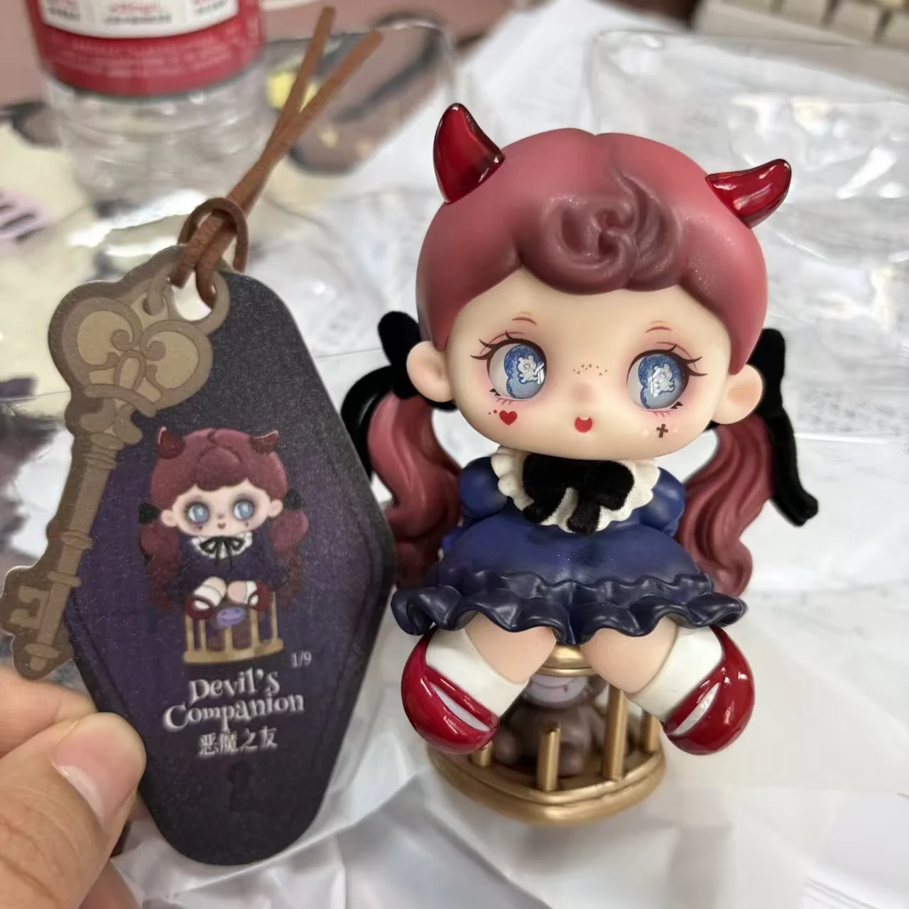 Коллекционная фигурка Tarti Mystery Box: Серия «Отель призраков», темная сказка, сюрприз-бокс, декор для стола, новогодний подарок, индивидуальный дизайн
Коллекционная фигурка Tarti Mystery Box: Серия «Отель призраков», темная сказка, сюрприз-бокс, декор для стола, новогодний подарок, индивидуальный дизайн